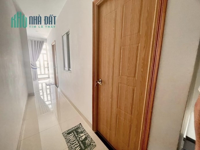 Ngộp Bank 7 Tỷ Bán Gấp Nhà 4 Tầng, 80m2, Ngang Bề Thế 5m, Lũy Bán Bích , Tân Phú.