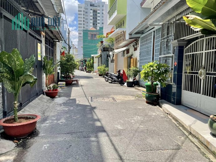 Ngộp Bank 7 Tỷ Bán Gấp Nhà 4 Tầng, 80m2, Ngang Bề Thế 5m, Lũy Bán Bích , Tân Phú.