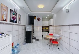 Bán nhà Đẹp Rẻ Xe tải đậu ngay nhà
 Nguyễn Tất Thành Q4 Diện tích sd100m2- 
5 tấm hơn 4tỷ đã giảm