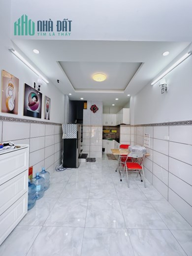 Bán nhà Đẹp Rẻ Xe tải đậu ngay nhà
 Nguyễn Tất Thành Q4 Diện tích sd100m2- 
5 tấm hơn 4tỷ đã giảm