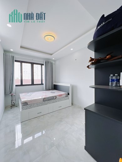 Bán nhà Đẹp Rẻ Xe tải đậu ngay nhà
 Nguyễn Tất Thành Q4 Diện tích sd100m2- 
5 tấm hơn 4tỷ đã giảm