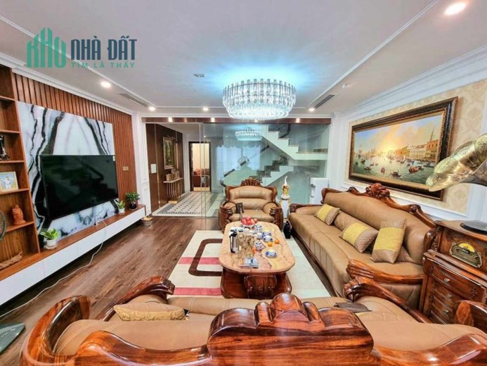 Bán Nhà Thanh Xuân 76m,8 tầng giá 18.6 tỷ đầy đủ nội thất