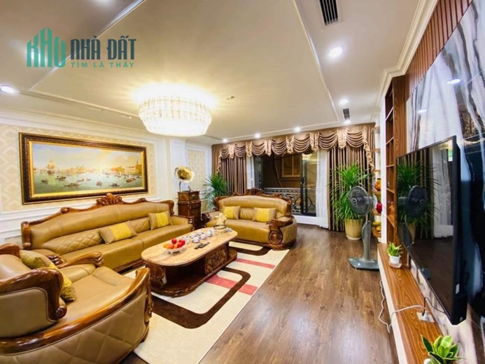 Bán nhà Đường Trung Kính, gara 7 chỗ, ô tô tránh, kinh doanh, dân trí cao, tặng nội thất giá hơn 12