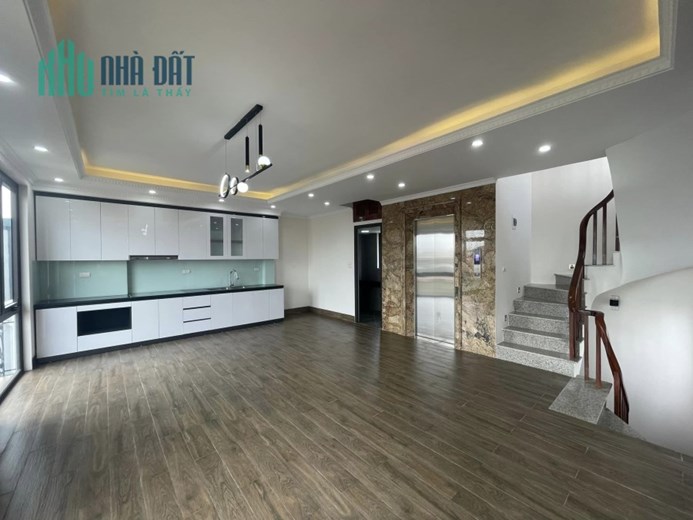 Bán Tòa 8 T Thang máy Xây Mới Phố Tôn Đức Thắng Đống Đa 50m - 8T MT 7.1m Giá 12 tỷ