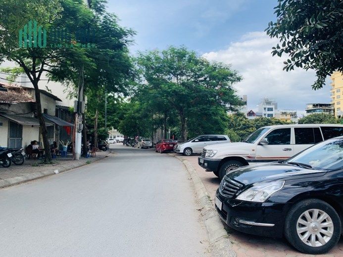 Bán nhà Hồ Ba Mẫu , Đống Đa, 35m2, ngõ thông, kinh doanh, vài bước ra ô tô tránh