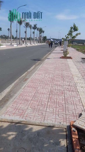 Bán Đất Nền  Ngay trung tâm hành chính chợ, Trường Thị Trấn Bến Lức, Thị trấn Bến Lức, Huyện Bến