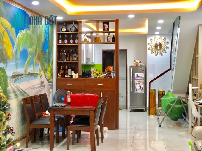 Tân Sơn Nhì - Âu Cơ - 6m ra đường xe tải - nhà mới ở ngay - Chỉ có 4,3tỷ.