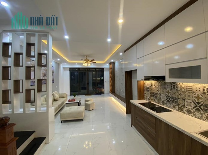 Bán nhà riêng phố Minh Khai 45m, 5 tầng