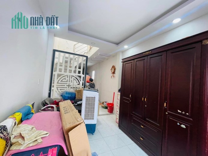 TÂN HÒA ĐÔNG-HẺM XE TẢI THÔNG-3 TẦNG BTCT- CHỦ CẦN RA GẤP