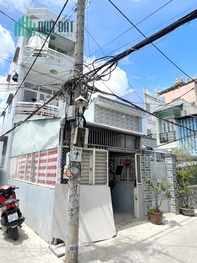 Nhà mới căn góc nở hậu trệt/3 lầu hẻm thẳng Nguyễn Duy - Giá : 4.8 Tỷ