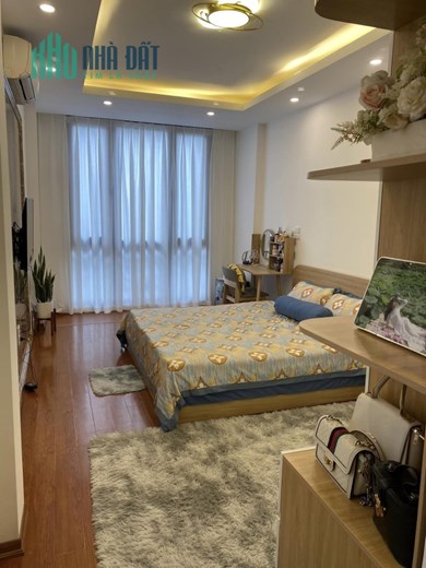 Bán ngôi nhà 127m2 phố Âu Cơ, Tây Hồ Gara Ô tô 29 chỗ thông Kinh doanh 11.7 Tỷ