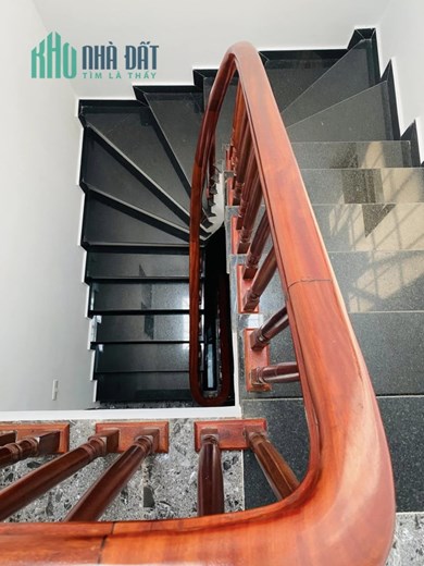 BÁN NHÀ CHÙA BỘC  DT46 M2 X4T,CỰC ĐẸP,Ở LUÔN,GIÁ 5,9 TỶ