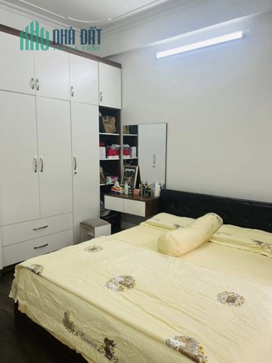 BÁN NHÀ CHÙA BỘC- LÔ GÓC 2 THOÁNG( 40M2X NHỈNH 6 TỶ) –  NHÀ Ở ĐẸP - KINH DOANH ,VĂN PHÒNG