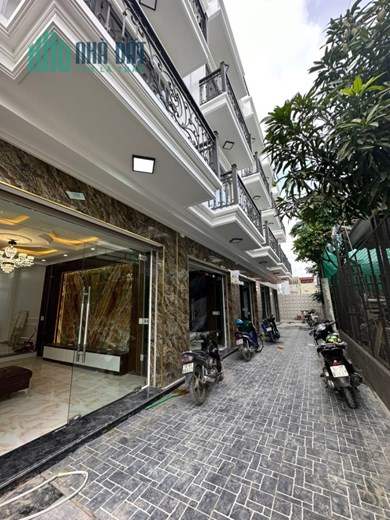 MỞ BÁN DÃY 5 CĂN XÂY MỚI VỪA HOÀN THIỆN TẠI KHÚC THỪA DỤ - THIÊN LÔI. Ô TÔ ĐỖ CỬA