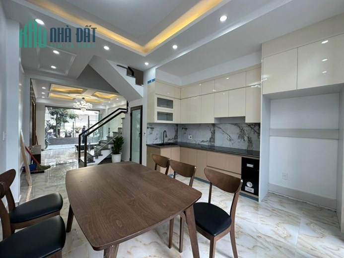 MỞ BÁN DÃY 5 CĂN XÂY MỚI VỪA HOÀN THIỆN TẠI KHÚC THỪA DỤ - THIÊN LÔI. Ô TÔ ĐỖ CỬA