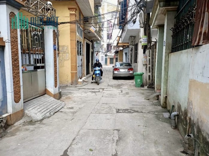 Trương Định, 43m x 4 tầng, 3.95 tỷ, ngõ ô tô, nhà đẹp