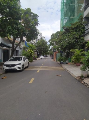 Đât trống tiện xây CHDV 2mt đường nhánh cách phố đi bộ Xuân Thủy 200m quy hoạch 7 tầng