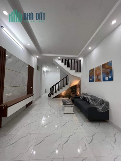 THANH XUÂN  35m, 4 tầng, 
MT 3,8, 5 tỷ HIẾM CÓ TRONG TẦM TIỀN- NGÕ THÔNG - Ô TÔ - KINH DOANH.