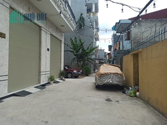 Bán đất mặt ngõ Thiên Lôi ô.tô ra vào, diện tích 84m, MT6m, GIÁ 32 tr/m ngay Dự Án Hoàng Huy