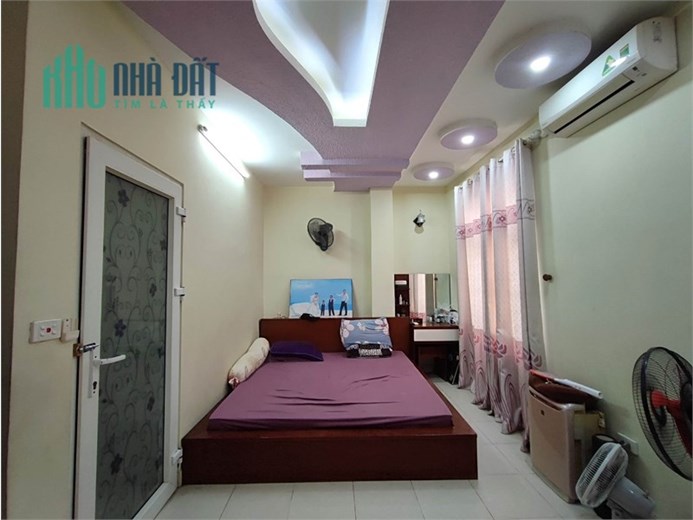 Bán nhà 154 Ngọc Lâm phố ẩm thực 33m2, 5 tầng, mt 6m, ô tô, kinh doanh 4.25 tỷ