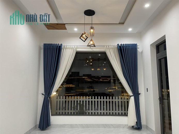 Bán biệt thự Đà Lạt, 260m2 - 13 tỷ, Trịnh Hoài Đức Phường 11, sổ riêng, có hồ cá, gara oto