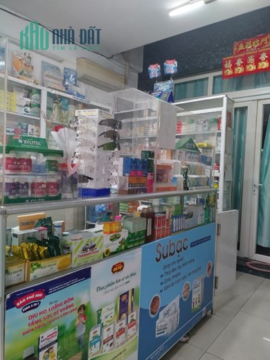 CẦN SANG NHÀ THUỐC GẤP