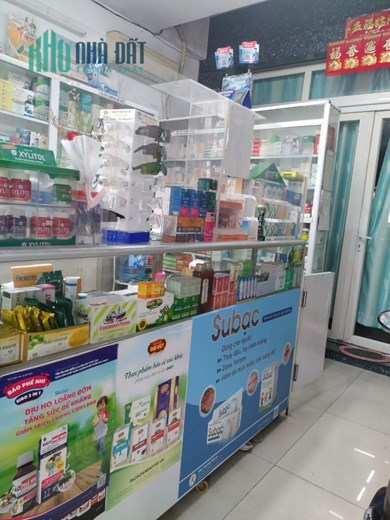 CẦN SANG NHÀ THUỐC GẤP