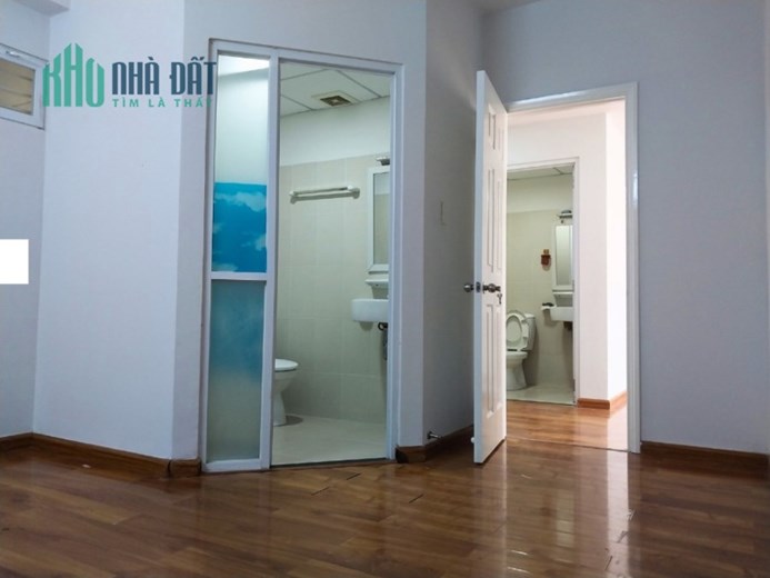 Bán ehome3 64m2, 2PN,2WC 1 ty790 đã có sổ hồng,co banlcon thoáng mát