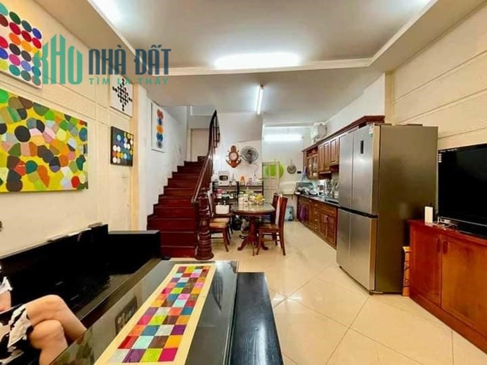 BÁN NHÀ ĐẸP 5 TẦNG PHỐ TRẦN QUÝ CÁP ÔTÔ ĐẬU CỔNG NHÀ THÔNG RA NHIỀU TUYẾN PHỐ LỚN - NGÔ SĨ LIÊN -