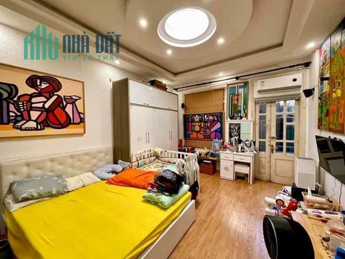 BÁN NHÀ ĐẸP 5 TẦNG PHỐ TRẦN QUÝ CÁP ÔTÔ ĐẬU CỔNG NHÀ THÔNG RA NHIỀU TUYẾN PHỐ LỚN - NGÔ SĨ LIÊN -