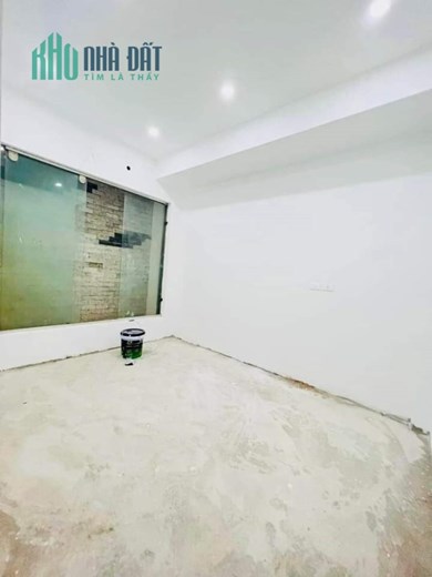Bán Nhà Phố Phan Văn Trường CẦU GIẤY 40m2 * 5 tầng , phân lô , ô tô , Kinh Doanh mà giá chỉ hơn 12