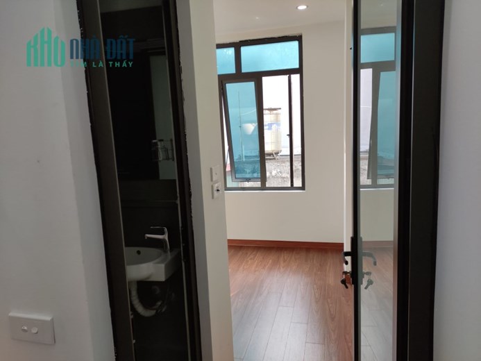 HIẾM HIẾM HIẾM Thanh Xuân  Vương Thừa Vũ 30m 5 tầng 3 ngủ 3.5 tỷ Lô góc lh 0817606560