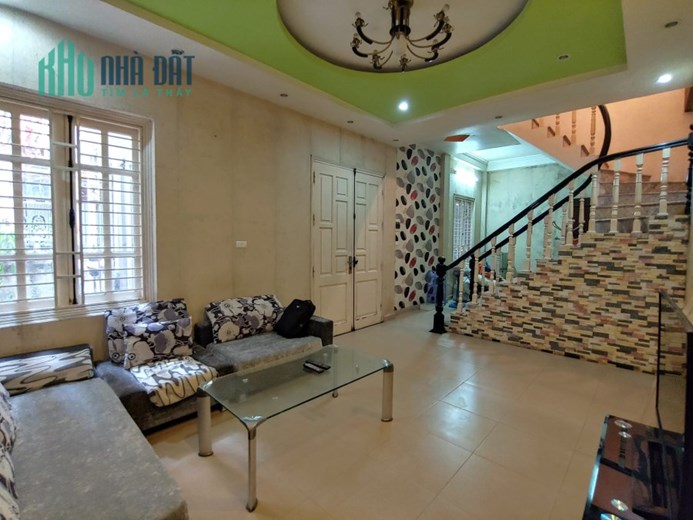 CẦN BÁN GẤP NHÀ HÀO NAM, 41M2, 4 NGỦ, NGÕ RỘNG, NHỈNH 4 TỶ, 0823934589.
