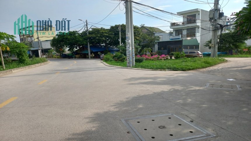 Bán nhà 4 Tầng Đ.8m Vườn Lài P.an phú đông QUẬN 12 chỉ có 8 tỷ
