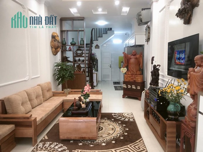 Bán căn nhà 126m2 phố Âu Cơ, Tây Hồ Gara Ô tô 29 chỗ Ngõ thông Kinh doanh đắc địa 11.4 Tỷ