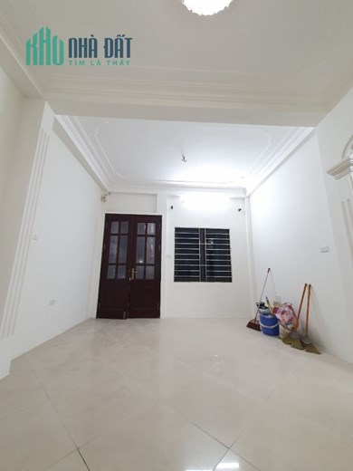 Gia đình cần bán nhà 4 tầng đẹp DT 34m tại Quan Nhân