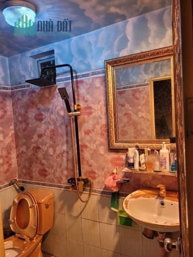 NHà riêng lô góc , Hoàng mai , DTSD  100m2  T1  khách , T2,3 ngủ +wc, T4 thớ+sân phơi,, chủ giảm