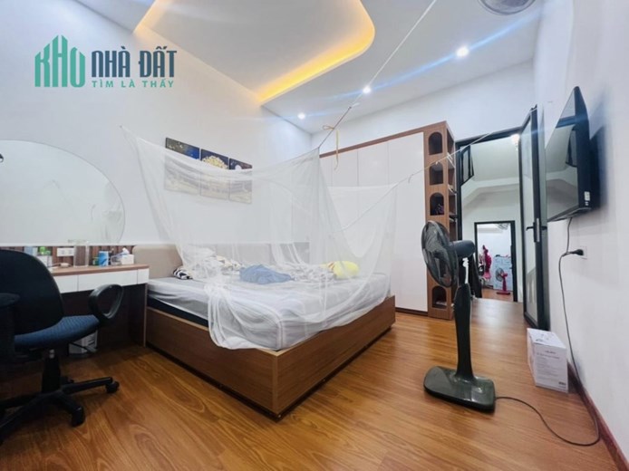 BÁN NHÀ HÀO NAM, ĐỐNG ĐA, 3 THOÁNG, 42M2 4 TẦNG, GIÁ 4.4 TỶ