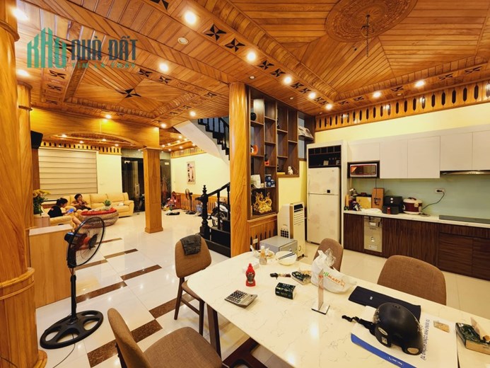 BÁN BIỆT THỰ THÁI THỊNH, ĐỐNG ĐA, Ô TÔ, 95M2 4T MT6M, GIÁ 16.2 TỶ
