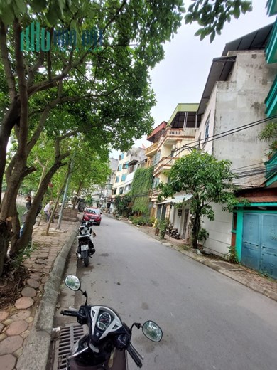 BÁN NHÀ MẶT HỒ PHƯƠNG MAI, ĐỐNG ĐA, Ô TÔ TRÁNH, 70M2 5T MT13.5M, GIÁ 21 TỶ