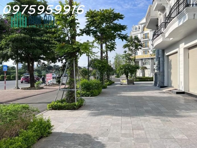 LÔ GÓC KIẾN HƯNG LUXURY- 2 MẶT TIỀN TRƯỚC SAU - VỈA HÈ 5M- KINH DOANH ĐỈNH - TƯƠNG LAI RẠNG NGỜI –