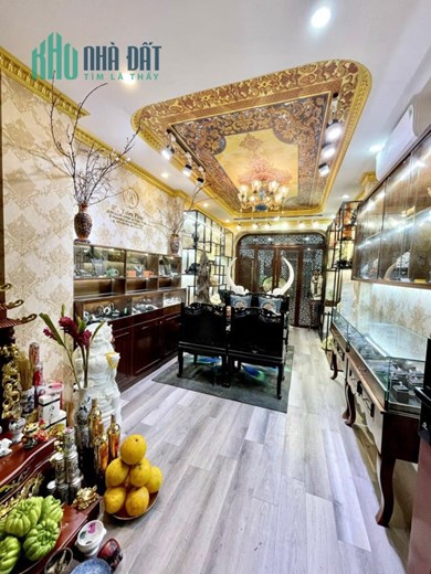 Bán ngôi nhà 64m2 phố Nghi Tàm, Tây Hồ Gara Ô tô tránh 6 phòng ngủ Kinh doanh siêu đỉnh 11.8 Tỷ