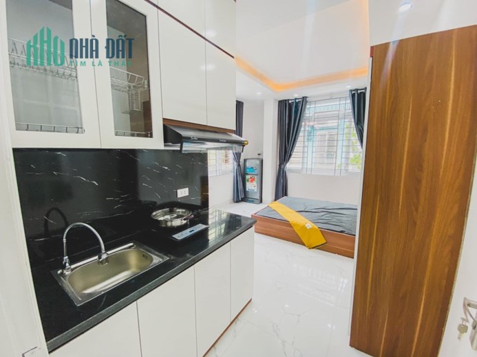 Bán ngôi nhà 63m2 phố Nghi Tàm, Tây Hồ Gara 2 Ô tô Dân xây Kinh doanh đa dạng 11.9 Tỷ
