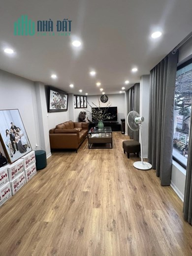 Bán ngôi nhà 64m2 phố Nghi Tàm, Tây Hồ Gara Ô tô tránh 6 ngủ Kinh doanh vô đối 11.8 Tỷ