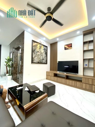 Bán nhà 65m2 phố Nghi Tàm, Tây Hồ Ô tô 7 chỗ đỗ cổng 6 ngủ 10m 2 Ô tô tránh 6.8 Tỷ