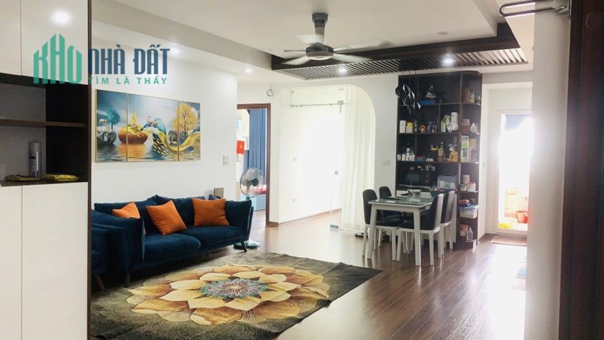 Bán nhà 65m2 phố Nghi Tàm, Tây Hồ 7 chỗ đỗ cửa 6 phòng ngủ 2 Ô tô tránh 10m 6.6 Tỷ
