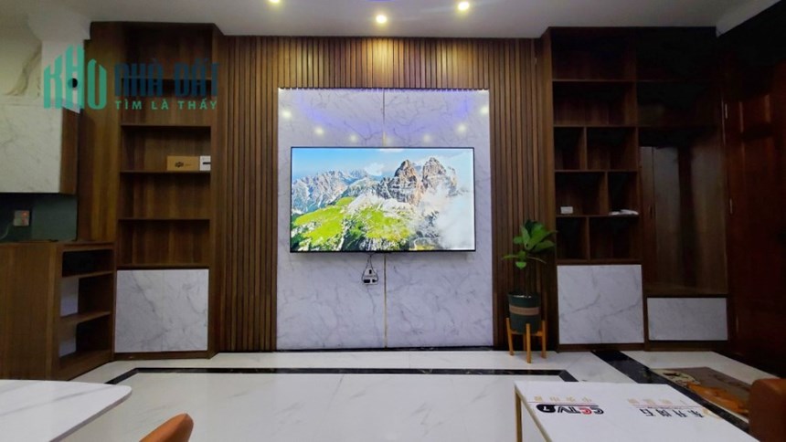BÁN NHÀ NGÕ 323 XUÂN ĐỈNH 5 TẦNG 40M LÔ GÓC 4 PHÒNG NGỦ TẶNG NỘI THẤT NHƯ HÌNH 100% GIÁ HƠN 4 TỶ