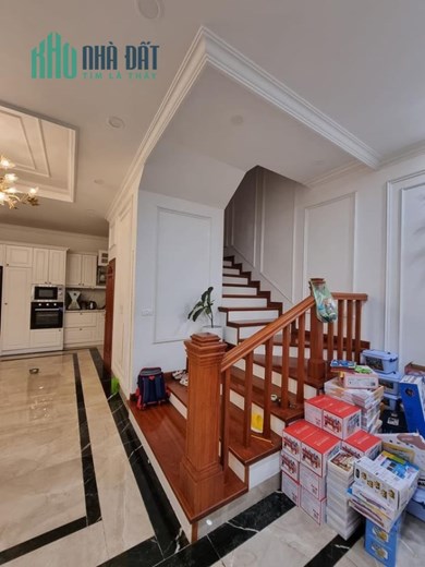 NHÀ PHÂN LÔ VIP NAM TRUNG YÊN CẦU GIẤY 75M2 x 4 TẦNG MT 6M GIÁ 26 TỶ ( CÓ TL )