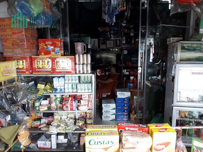Cần sang lại tiệm tạp hóa mặt tiền DT 741. LH: 0378801070