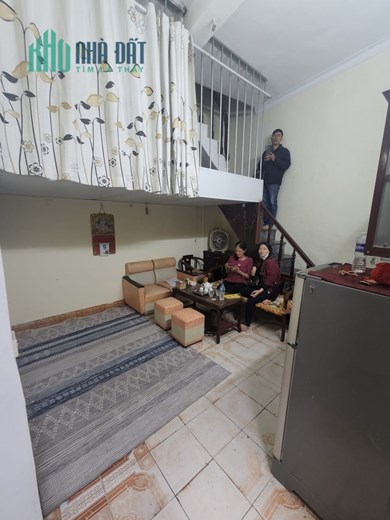 BÁN NHÀ HOÀNG MAI, NGÕ 3 GÁC ĐỖ CỬA - 21M - 3 NGỦ - SỔ ĐỎ RIÊNG - DƯỚI 2 TỶ